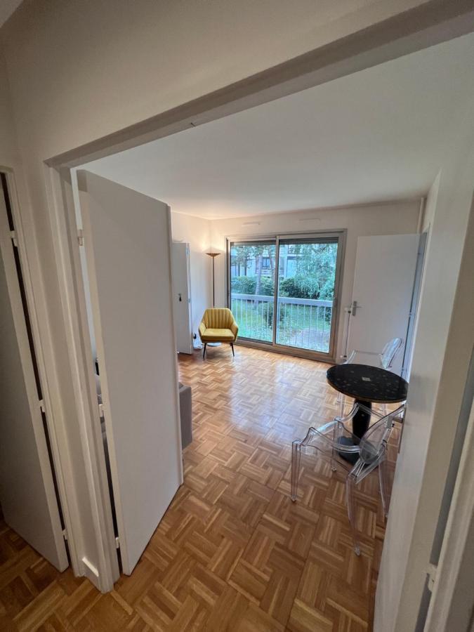 Suite 2 Pieces Sur Jardin Paris Exterior photo